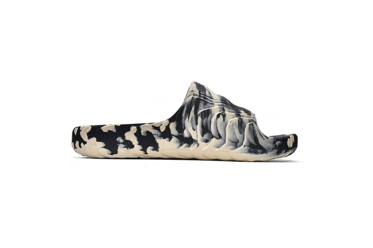 adidas originals Adilette 22 Slides Carbon   GX6947