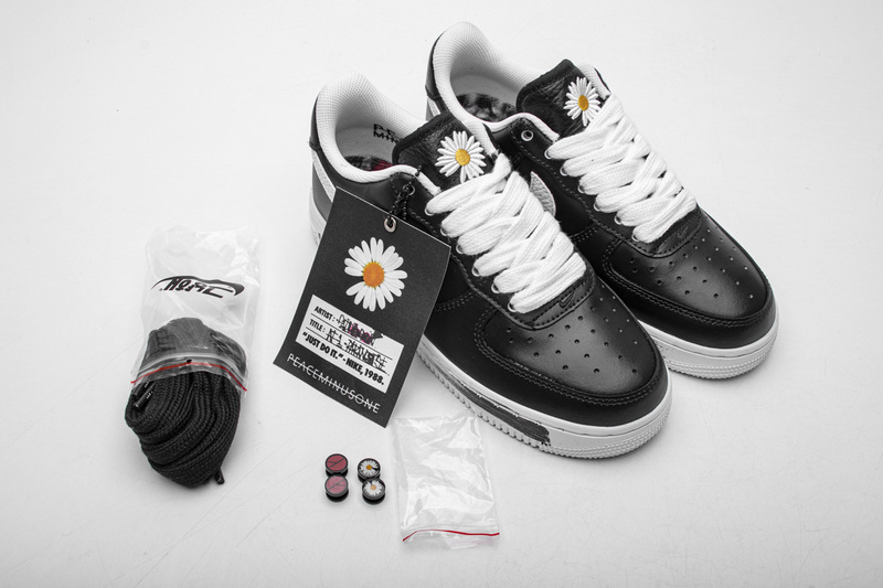 PEACEMINUSONE X Nike Air Force 1 Low Black White   AQ3692-001