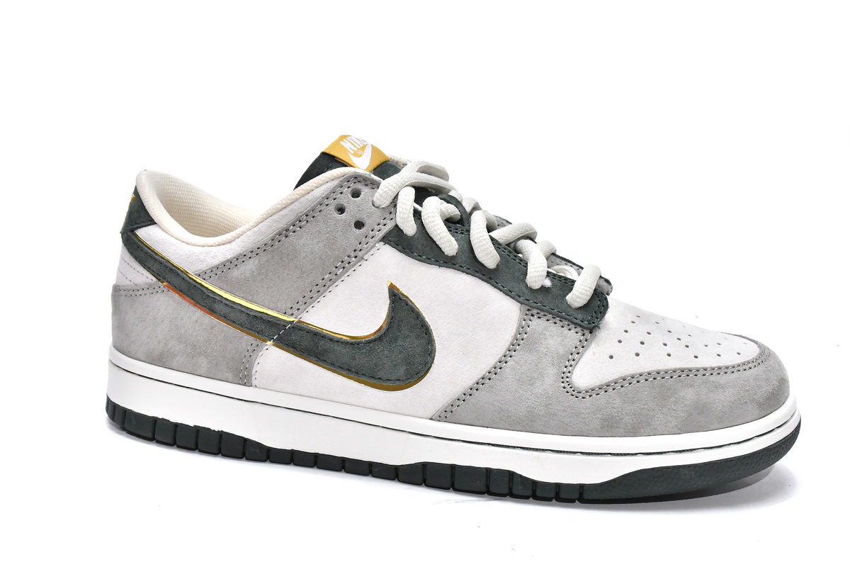 Otomo Katsuhiro x Nike SB Dunk Low Steamboy OST LF0039-011