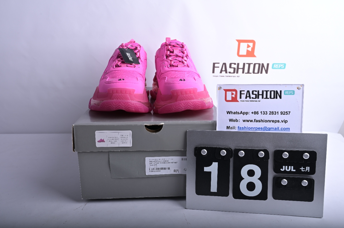 Ba***ci*ga Triple S Plum Red   541624 W2FG1 5059