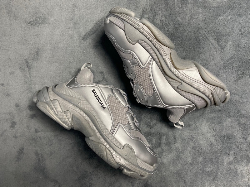 Balenciaga Triple S Light Gray Silver   536737 W2FS2 8100