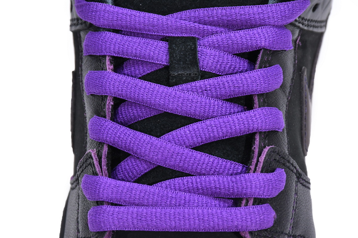 Familia x Nike SB Dunk Low First Avenue  DJ1159-001