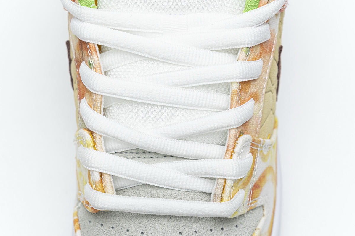 Nike SB Dunk Low Street Hawker   CV1628-800