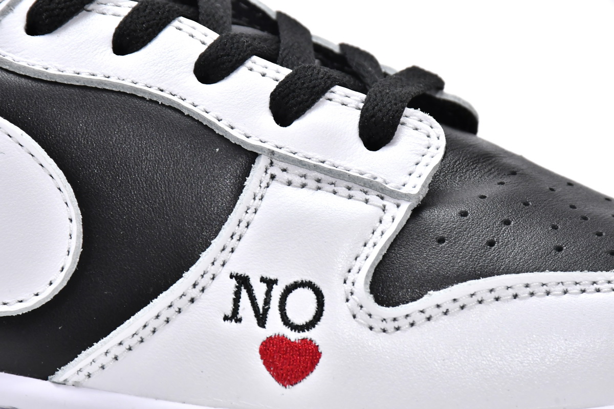 Supreme x Nike SB Dunk Low By Any Means  DO7412-984