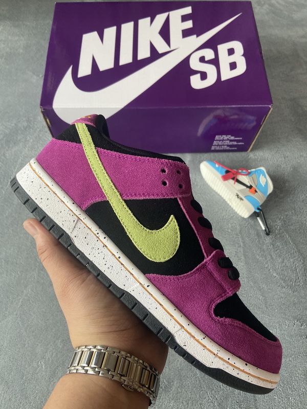 Nike SB Dunk Low ACG Terra Red Plum  BQ6817-501