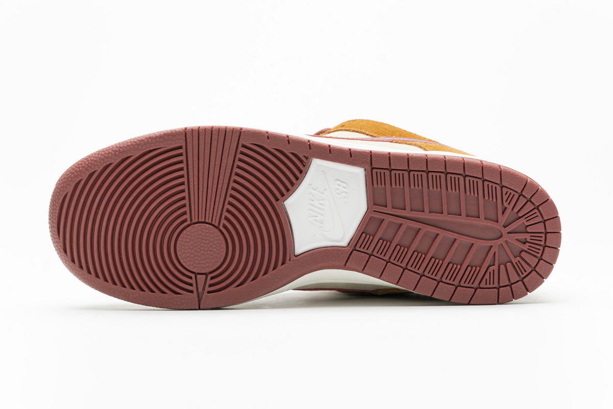 Nike SB Dunk Low Pro Dark Russet Cedar   BQ6817-202