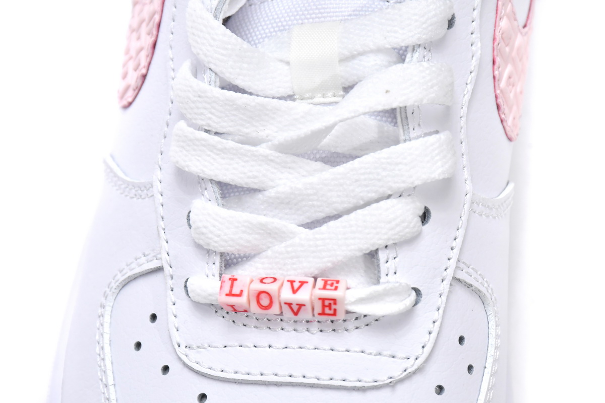 Nike Air Force 1 Low Valentine’s Day   DQ9320-100