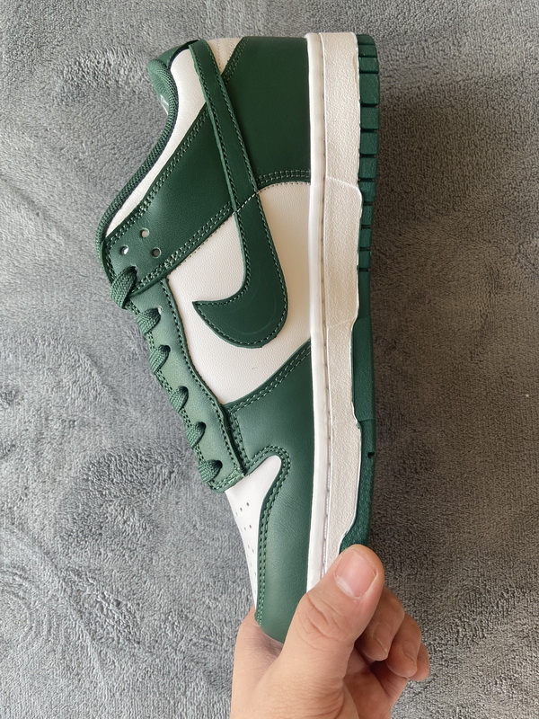 M Batch Nike SB Dunk Low Retro“Varsity Green”   DD1391-101