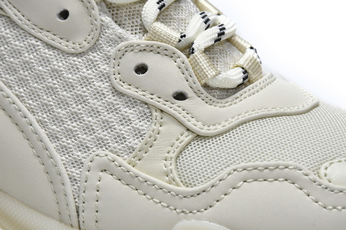 Ba***ci*ga Triple S Creamy White   541624 W2GA1 9100