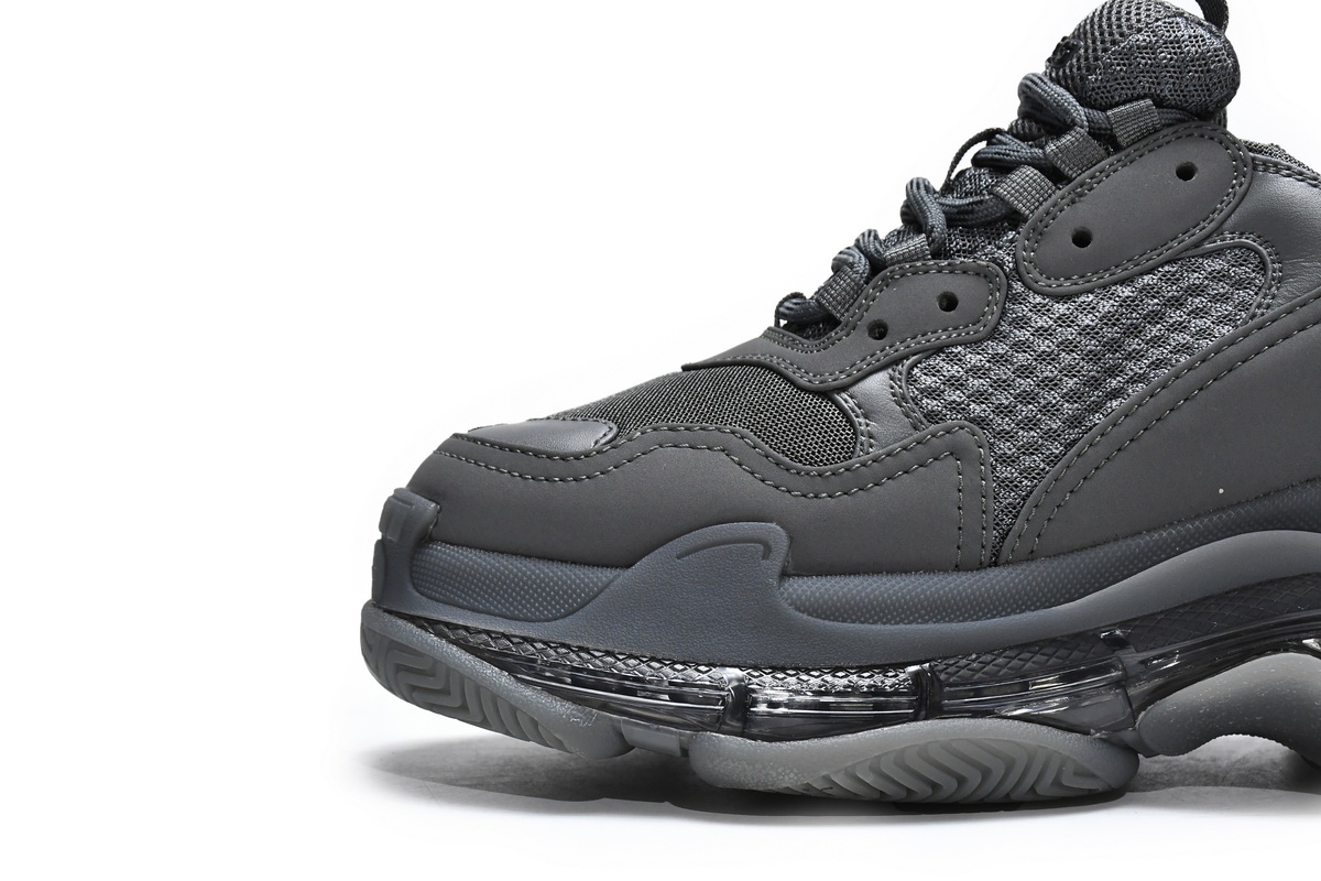 Ba***ci*ga Triple S Carbon Ash  541624 W0918 7669