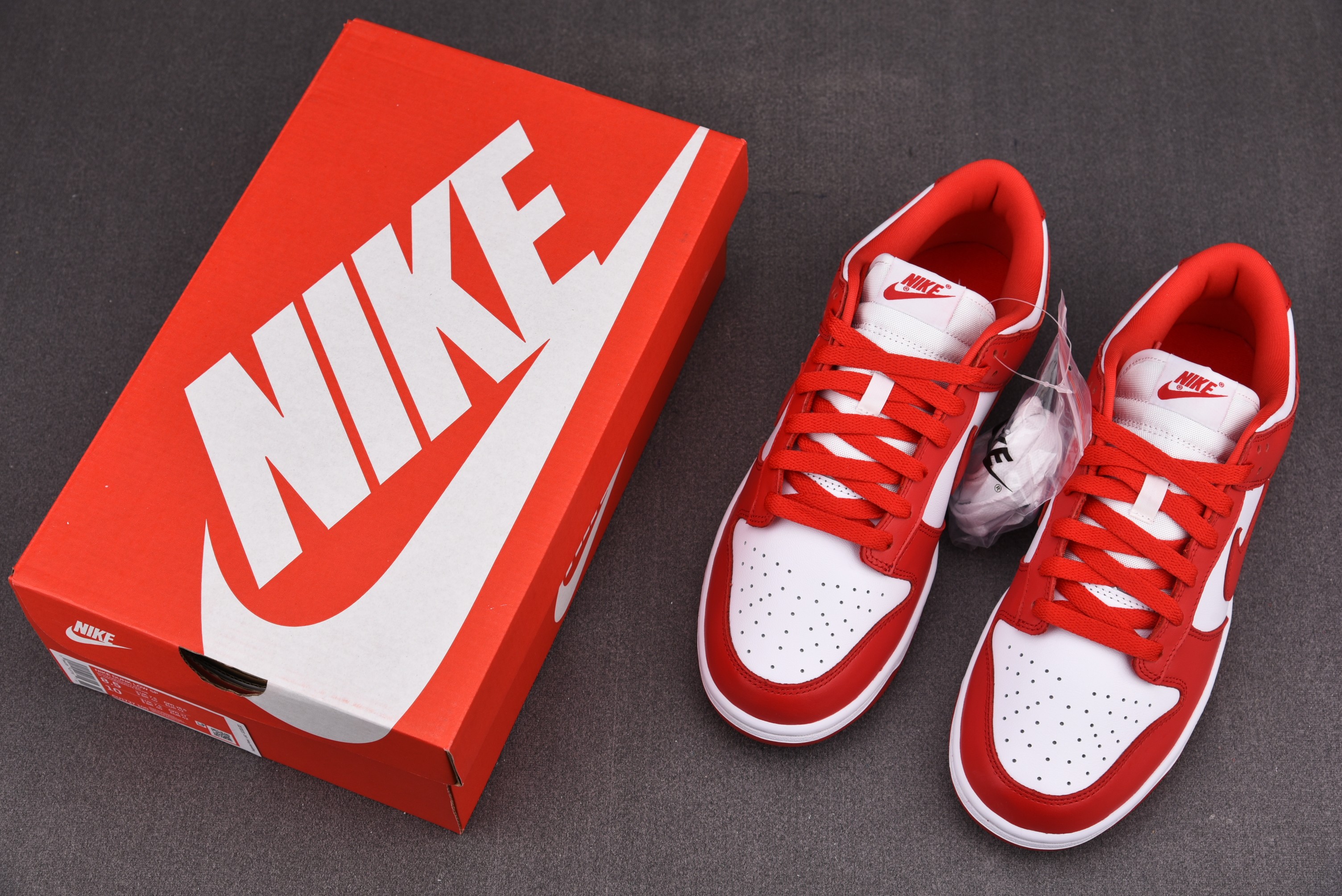 M Batch Nike Dunk SB Low SP “University Red”   CU1727-100