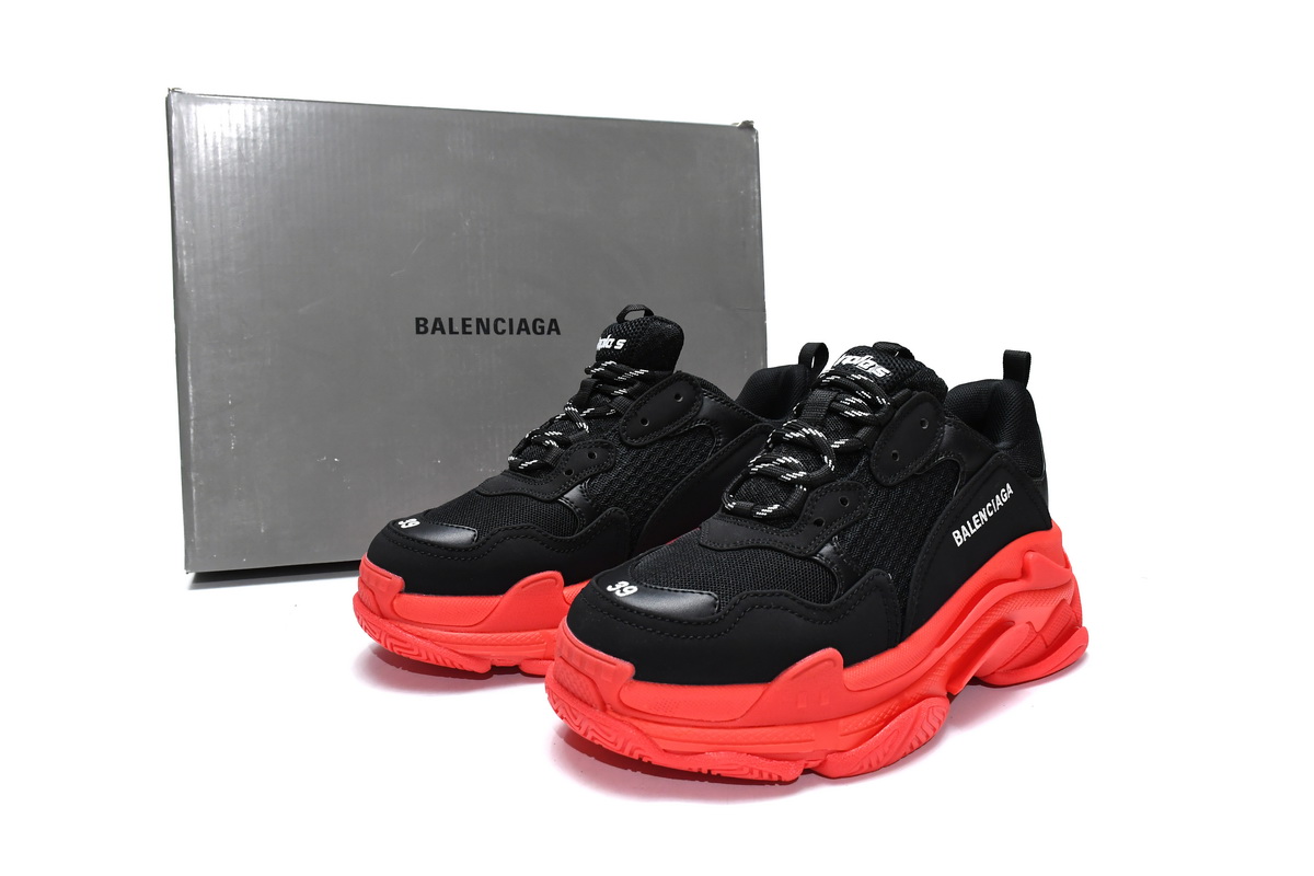Ba***ci*ga Triple S Black Dark Red   536737 W2FZ1 1060