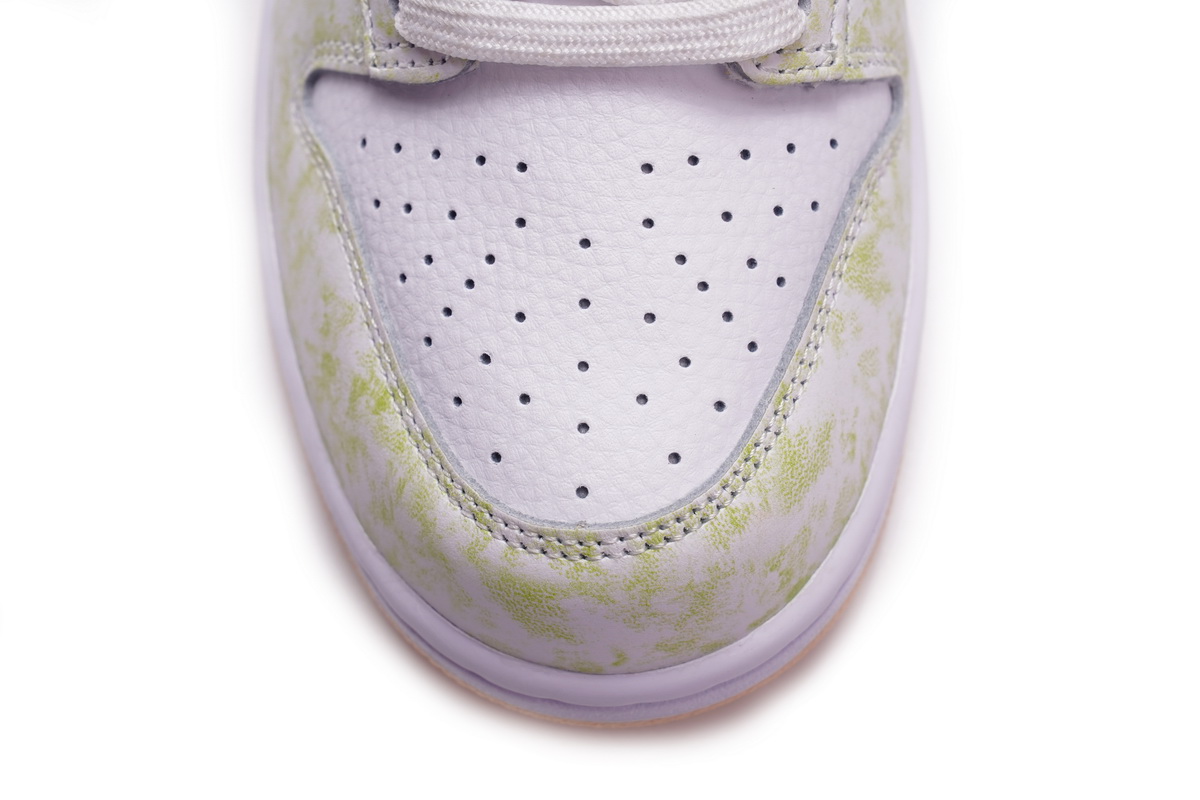 Nike Dunk Low Yellow Strike   DM9467-700