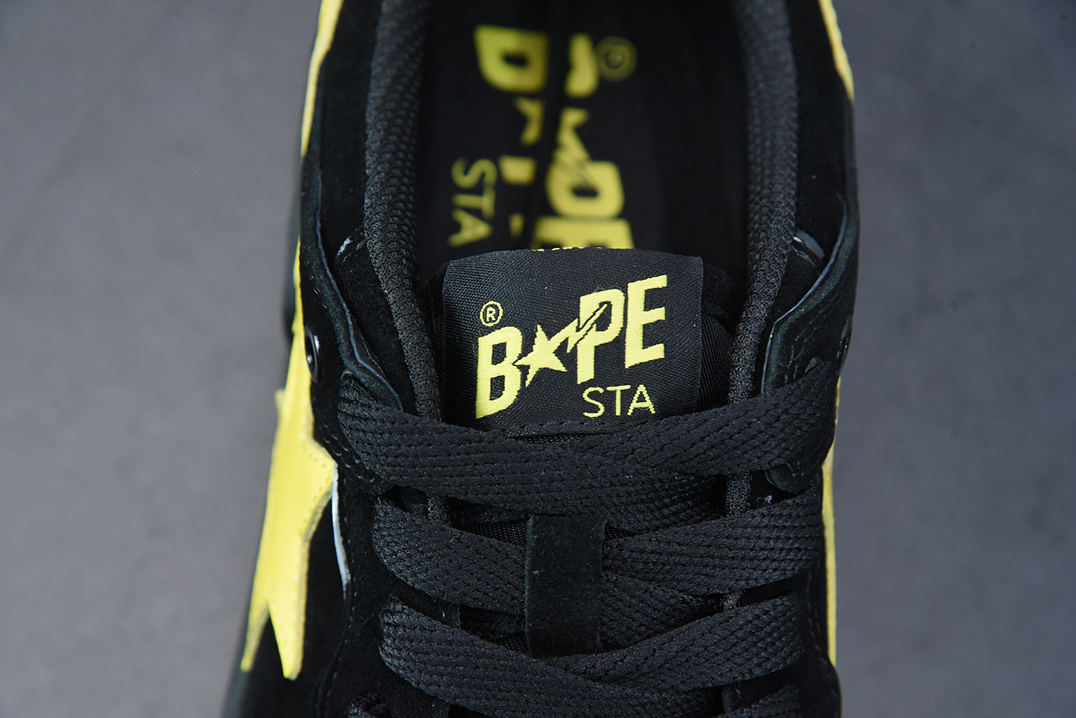 A Bathing Ape Sk8 Sta Black Electric Yellow 1G701090005