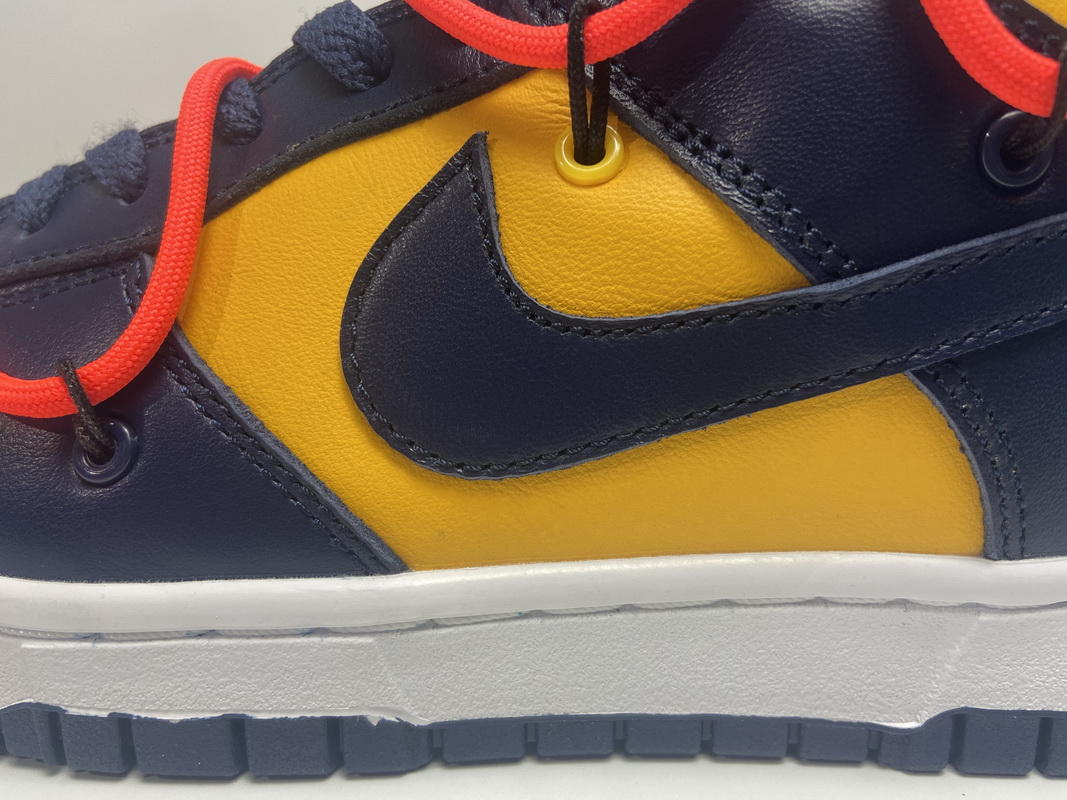 OFF WHITE X Nike Dunk SB Low White Michigan   CT0856-700