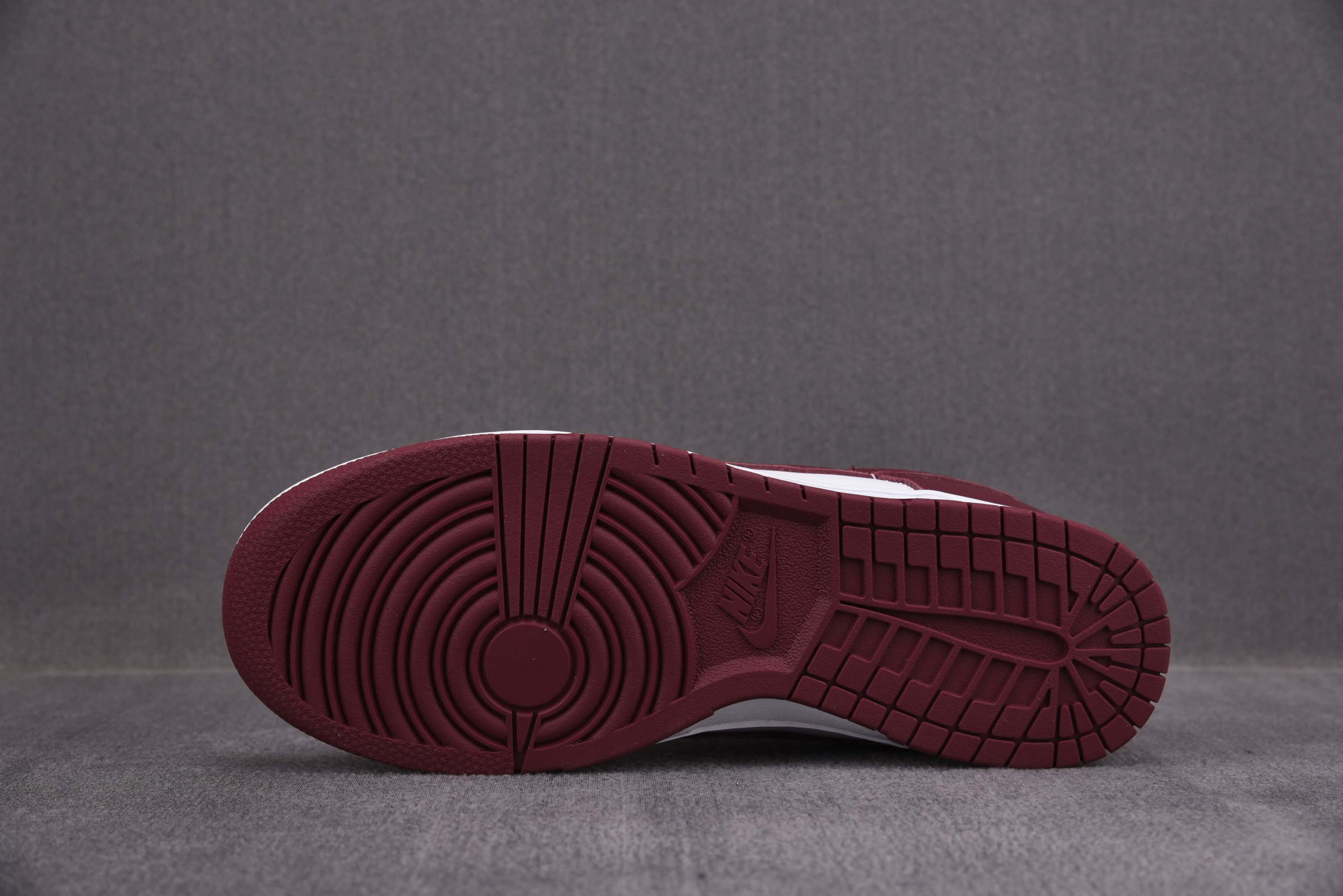M Batch  Dunk Low “Dark Beetroot”   1503-108