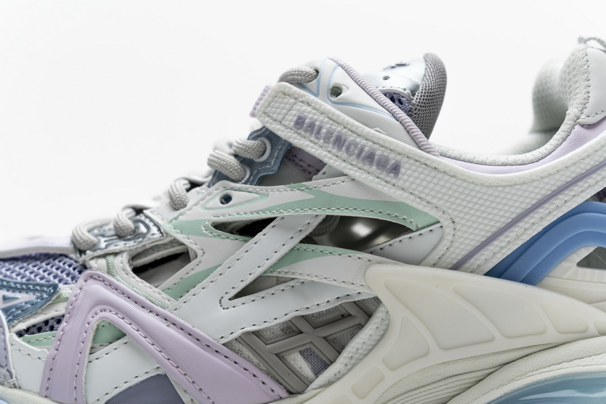 Ba***ci*ga Track 2 Sneaker White Light Blue   568615 W2GN3 9045