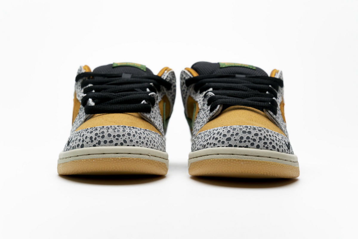 Nike SB Dunk Low “Safari”  CD2563-002