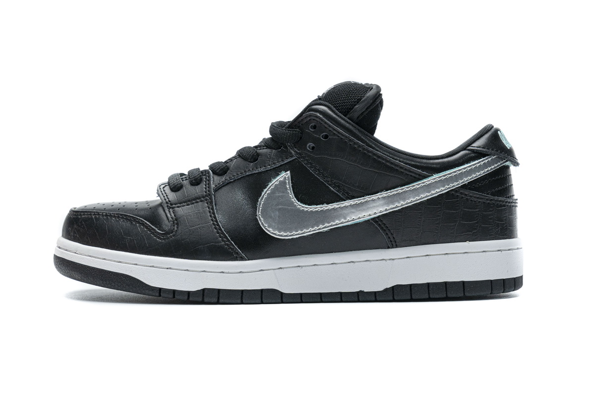 Nike SB Dunk Low Pro OG QS “Black Diamond”   BV1310-001