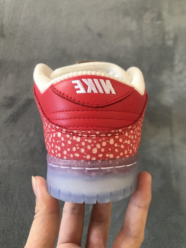 Stingwater x Nike SB Dunk Low OG QS Magic Mushroom   DH7650-600