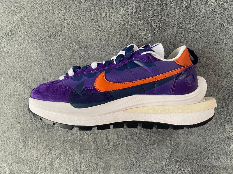 Sacai x Nike VaporWaffle Dark Iris DD1875-500