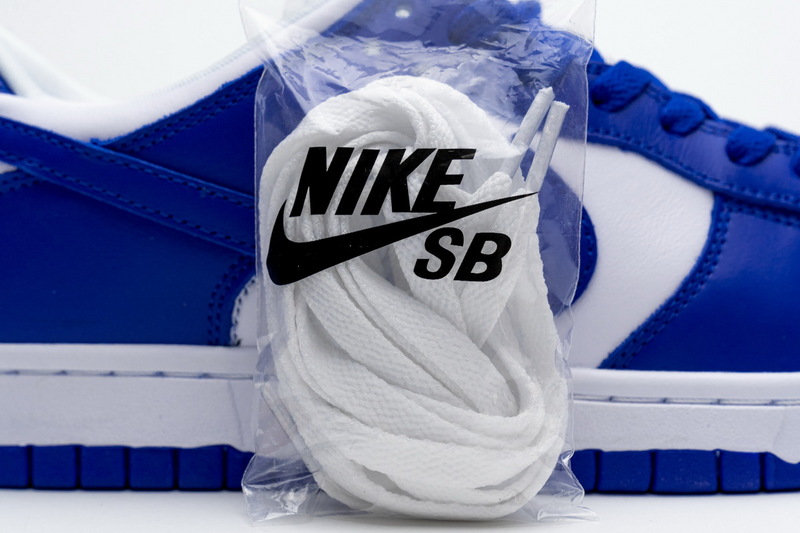 Nike Dunk Low SP Low SP “Kentucky”  CU1726-100