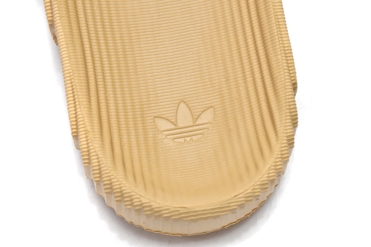 adidas originals Adilette 22 Slides Desert Sand  GX6945