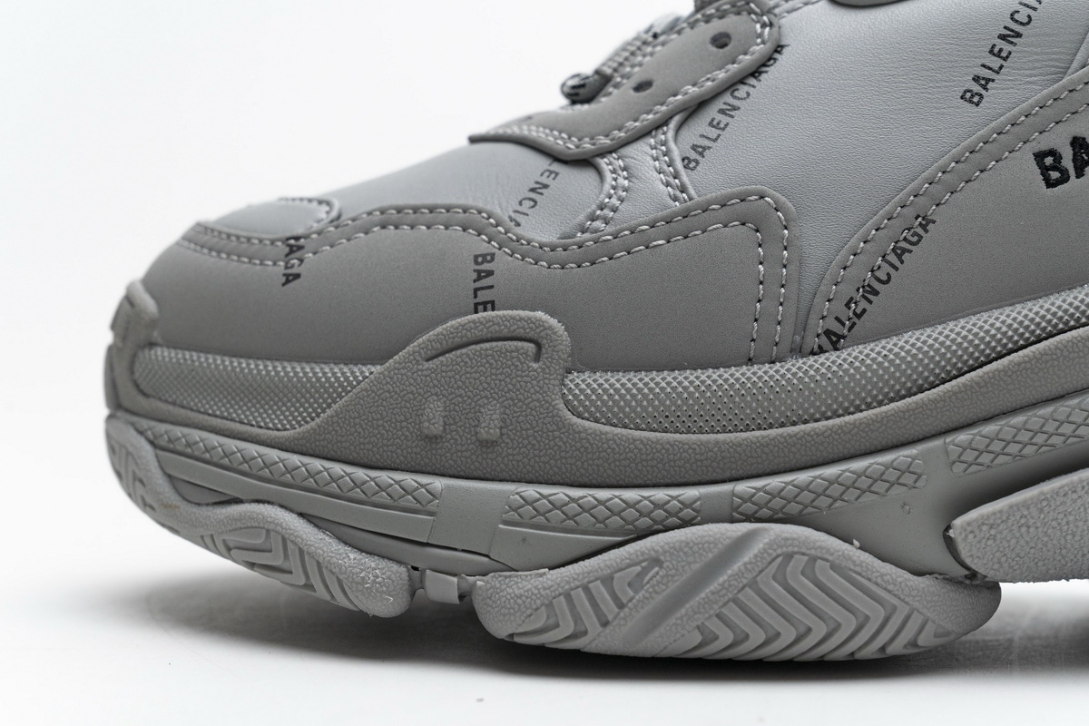 Ba***ci*ga Triple S Grey Black  536737 W2FA1 1210