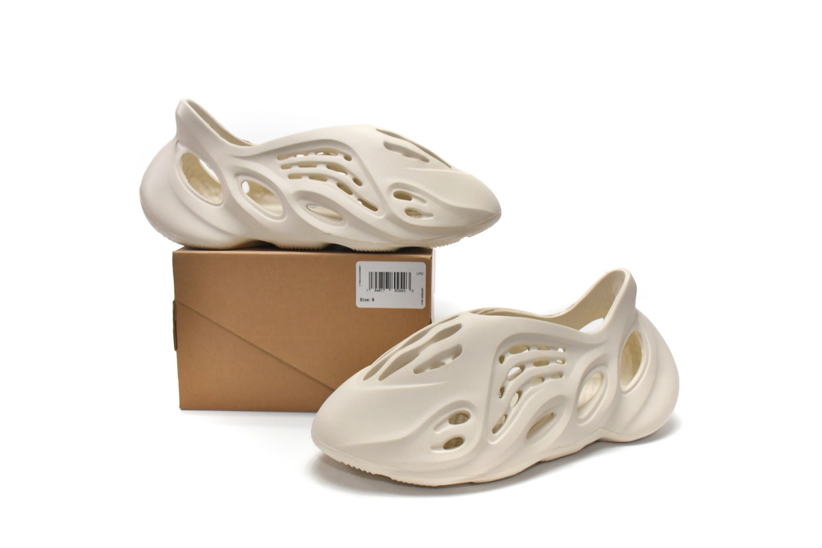 adidas Yeezy Foam Runner Sand   FY4567