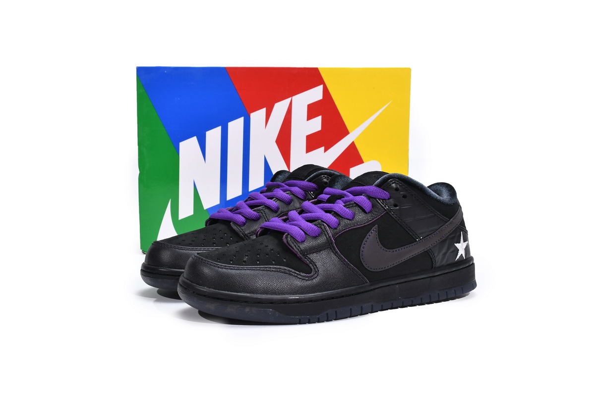 Familia x Nike SB Dunk Low First Avenue  DJ1159-001