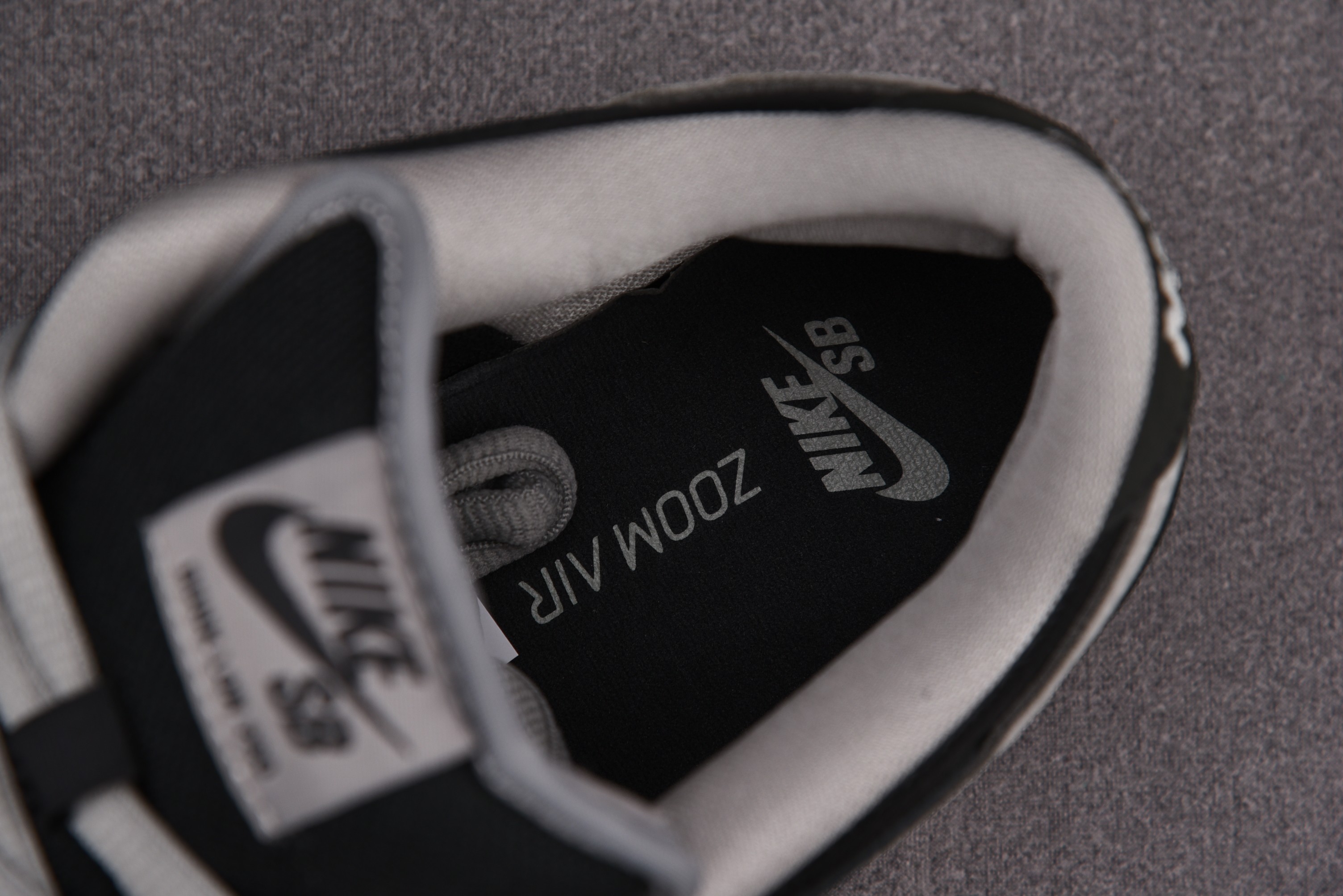 M Batch   Nike SB Dunk Low Pro J-Pack Shadow  BQ6817-007