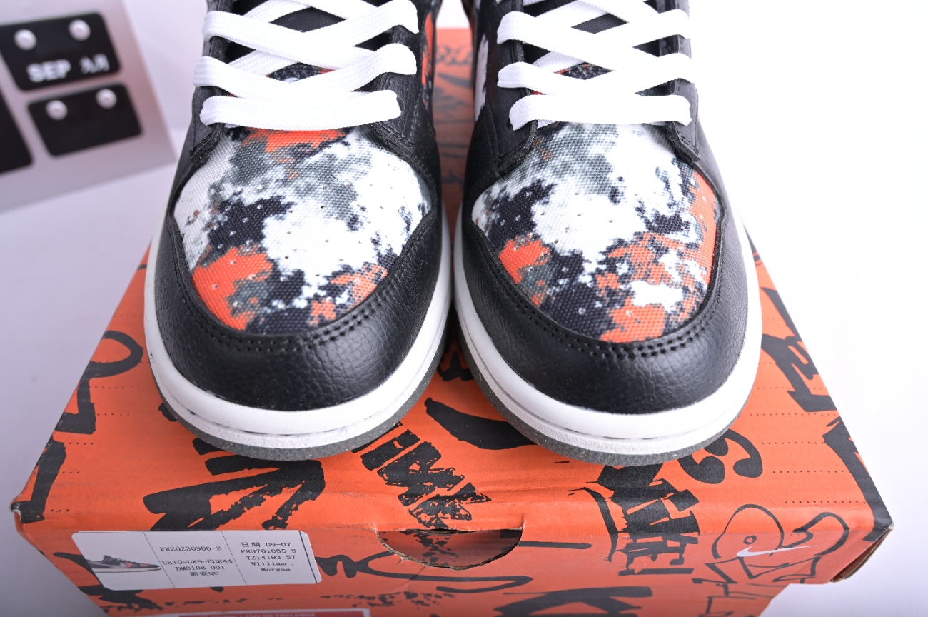 Nike Dunk Low Graffiti Black Red  DM0108-001