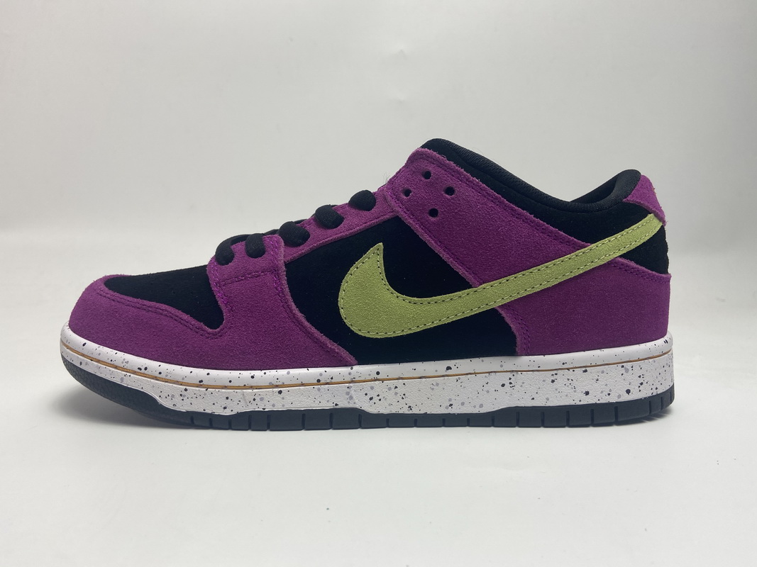 Nike SB Dunk Low ACG Terra Red Plum  BQ6817-501