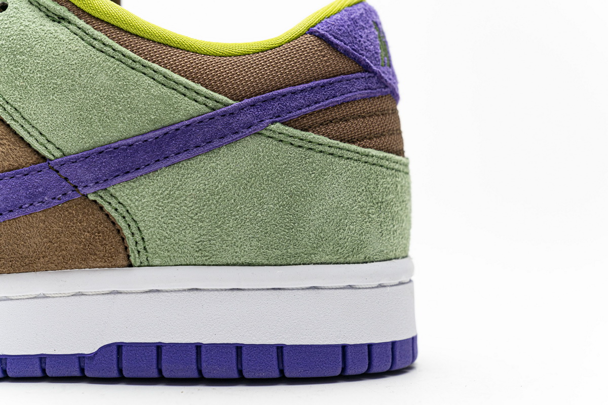Nike Dunk Low Veneer   DA1469-200