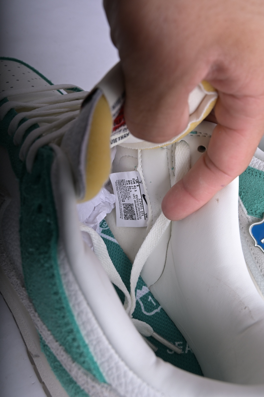 Kasina x Nike Dunk Low  Neptune Green  CZ6501-101