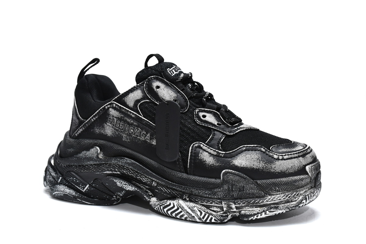 Ba***ci*ga Triple S Black   524039 WN3 1000