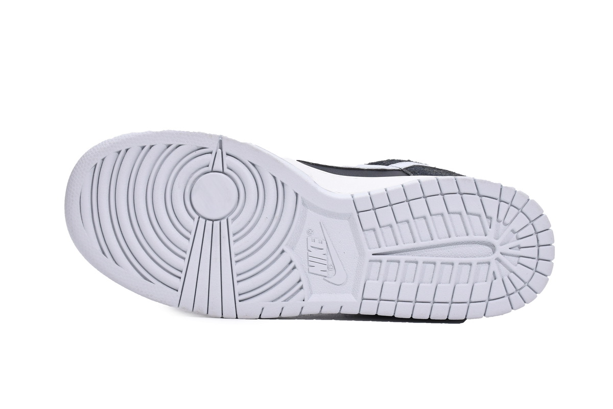 Nike Dunk Low Retro PRM Zebra   DH7913-001