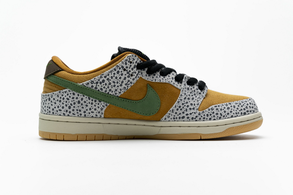 Nike SB Dunk Low “Safari”  CD2563-002