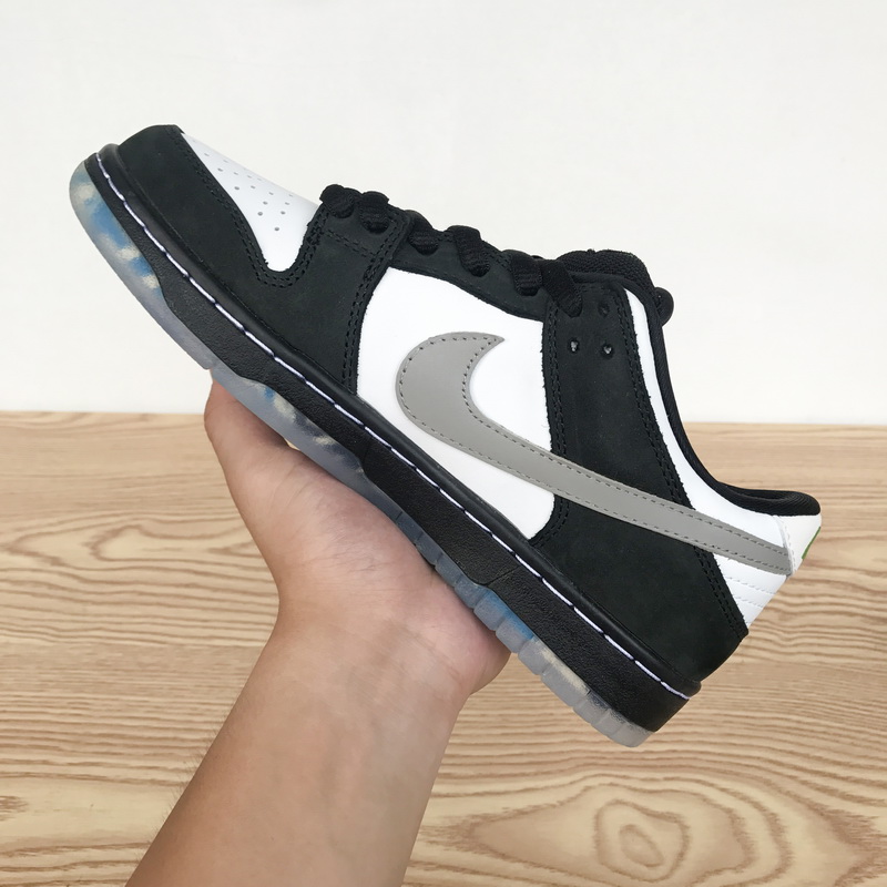 Staple x Nike SB Dunk Low “Panda Pigeon”   BV1310-013