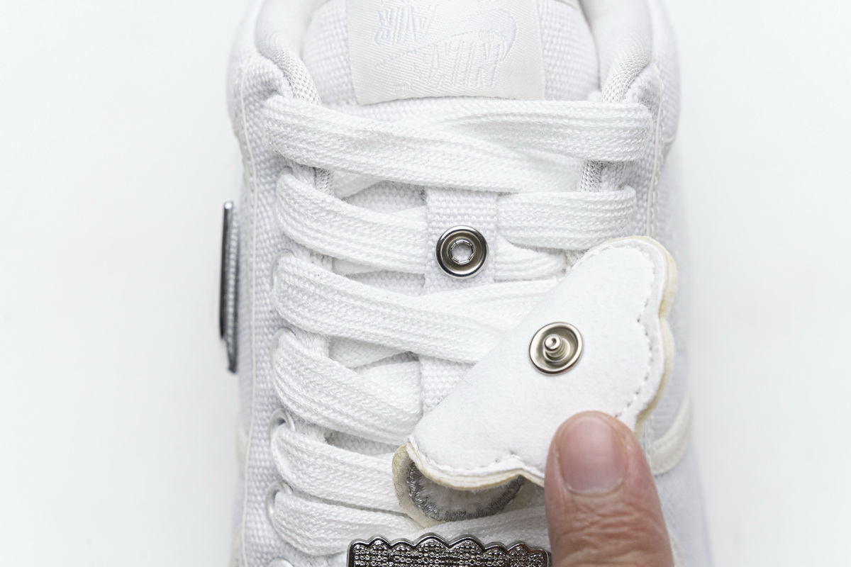 Travis Scott x Nike Air Force 1“White” AQ4211-100