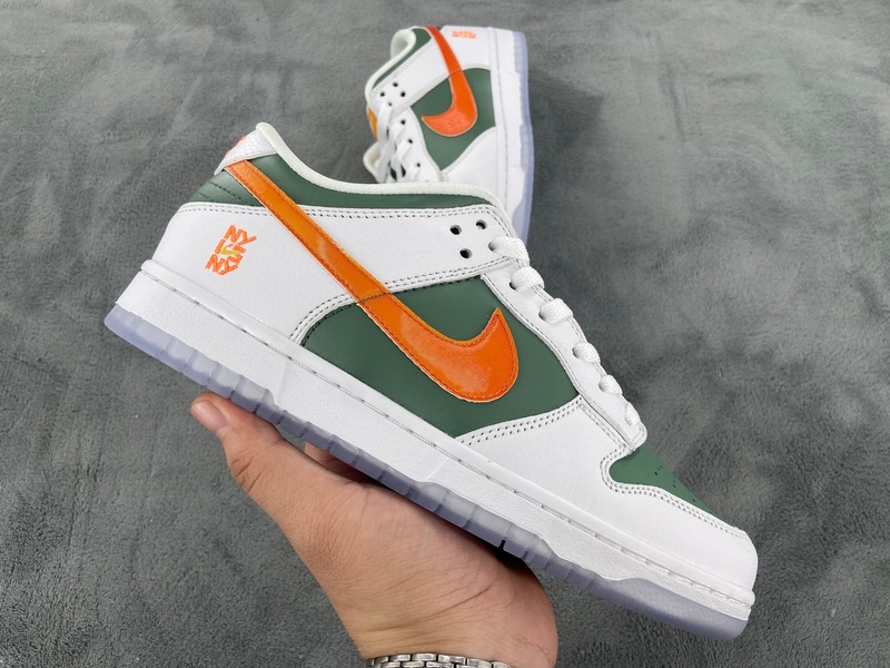 Nike Dunk Low NY vs NY  DN2489-300