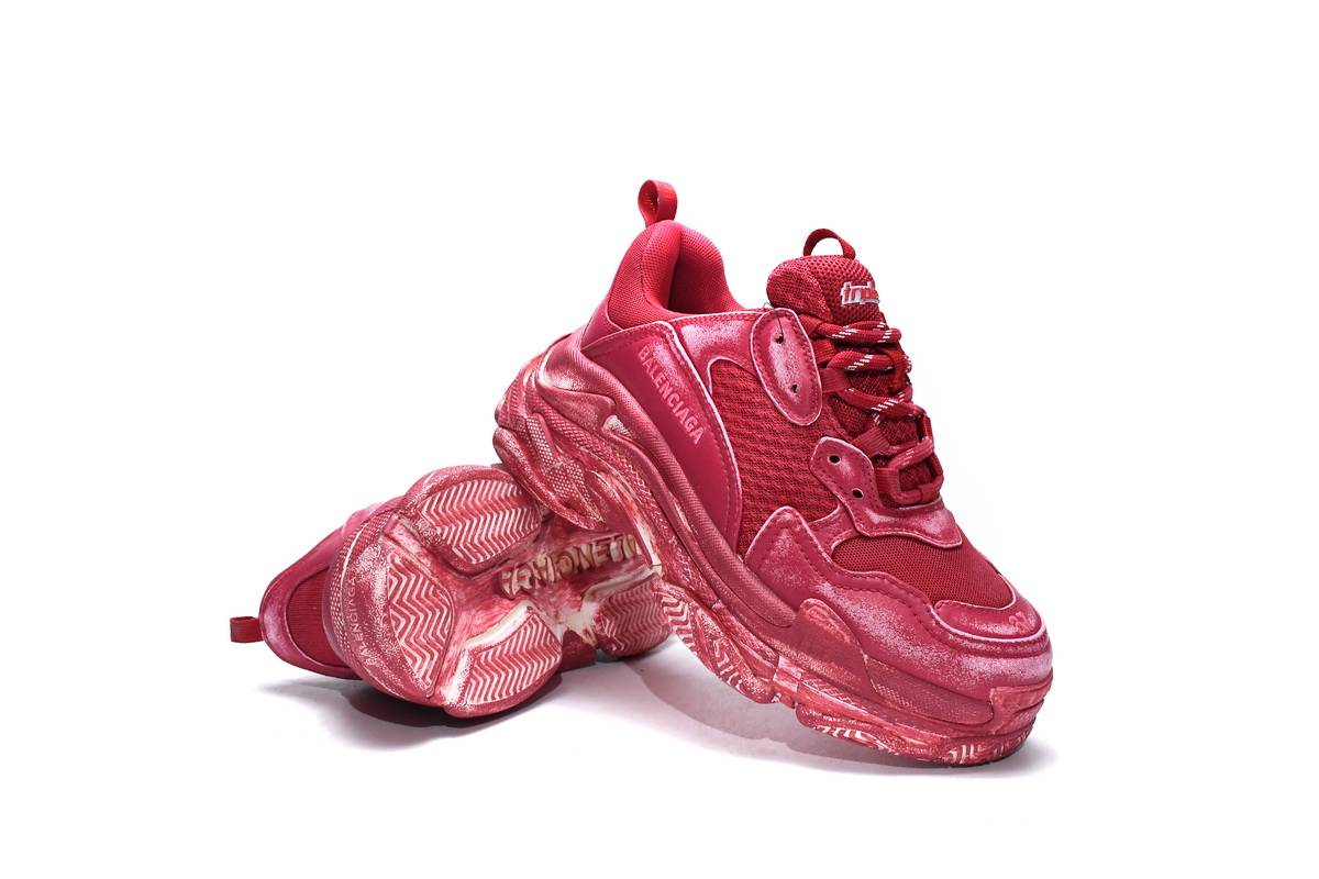 Ba***ci*ga Triple S Red  524039 W3CN3 6000
