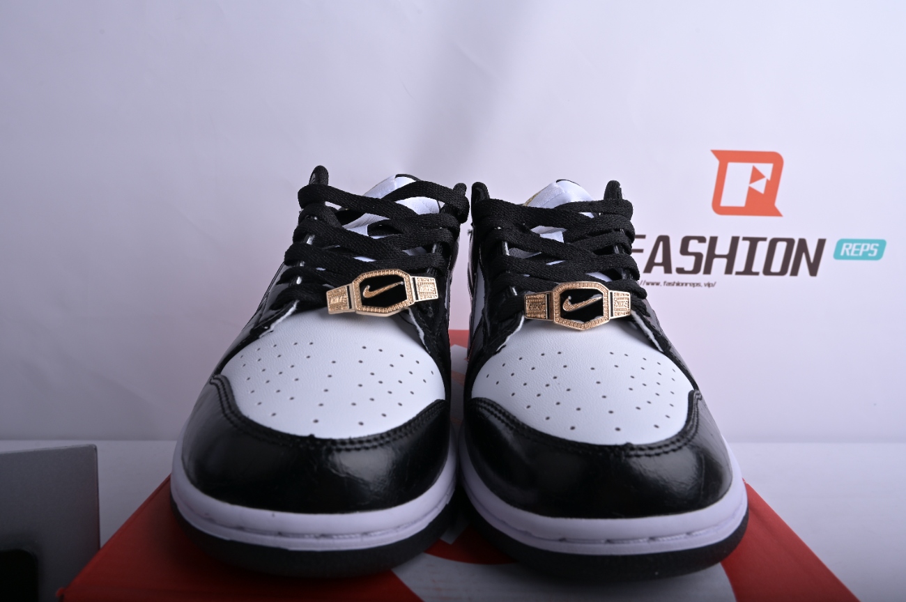 Nike Dunk Low World Champ  DR9511-100