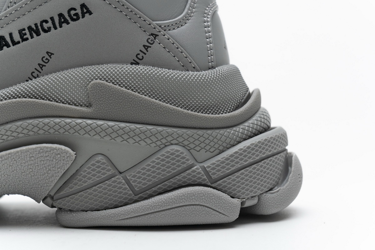 Ba***ci*ga Triple S Grey Black  536737 W2FA1 1210