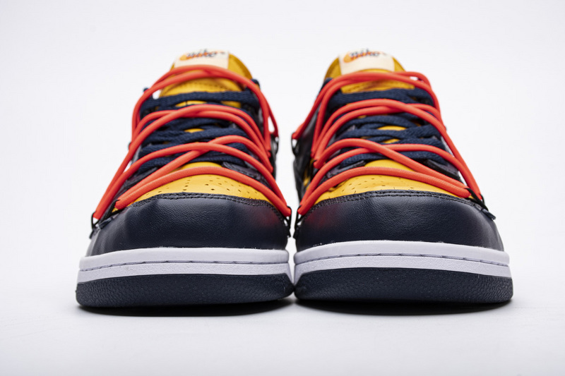 OFF WHITEx Nike Dunk SB Low White Michigan  CT0856-700