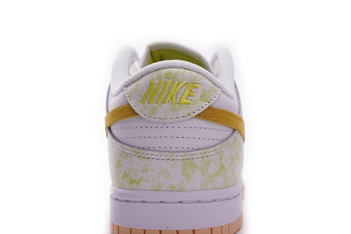 Nike Dunk Low Yellow Strike   DM9467-700