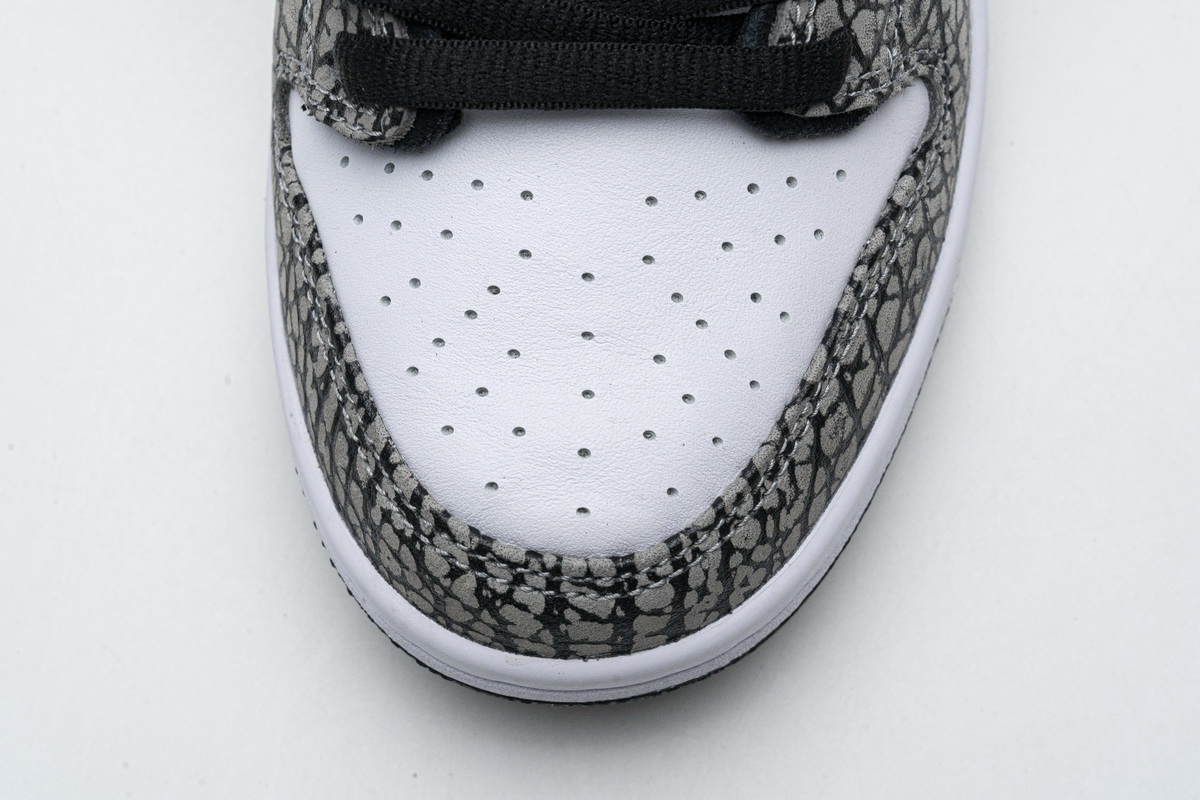 Nike SB Dunk Low “atmos Elephant”   BQ6817-009