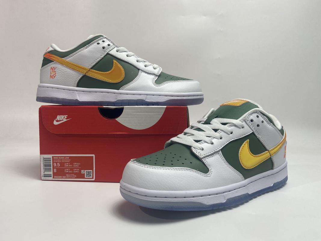 Nike Dunk Low NY vs NY  DN2489-300