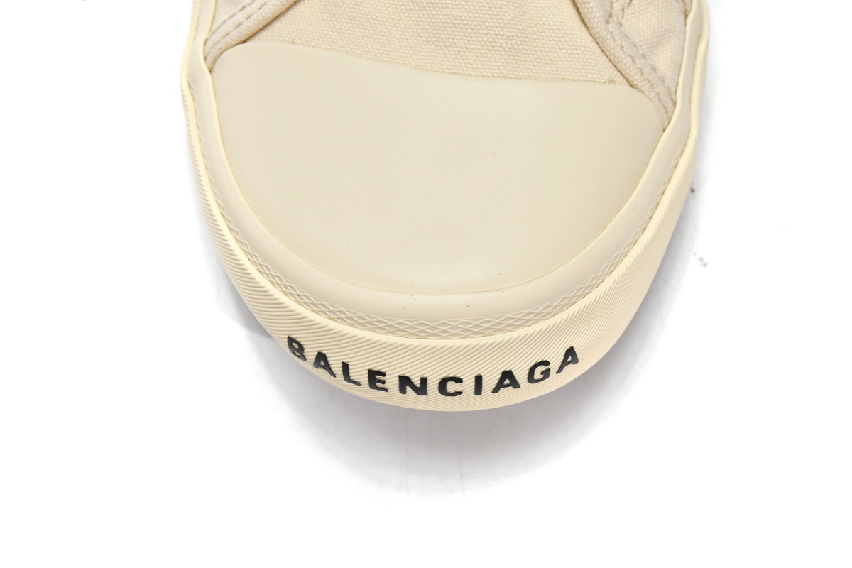 Ba***ci*ga Paris High Destroyed - White   688752 W3RC4 9090