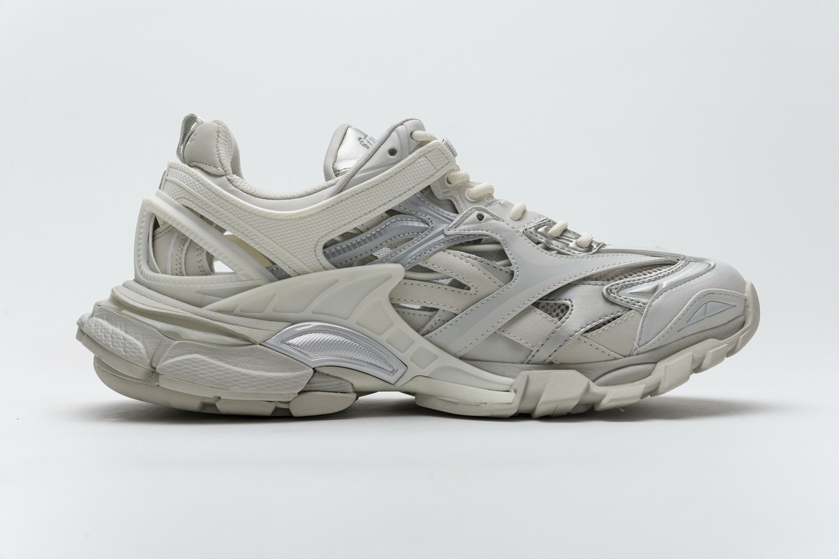 Ba***ci*ga Track 2 Sneaker White   570391 W2GN2 9000